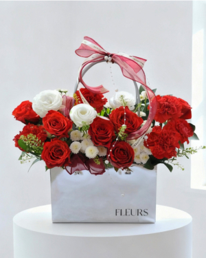 Giỏ hoa hồng tươi – Red Love